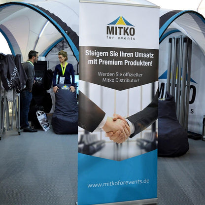 Ekonomický roll-up Amber 85x200 s digitálním potiskem MITKO for events